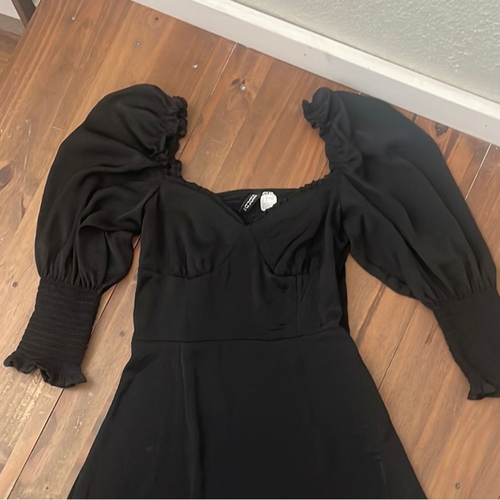 NWOT/New without tags: H&M Puff Sleeve Black H&M Dress